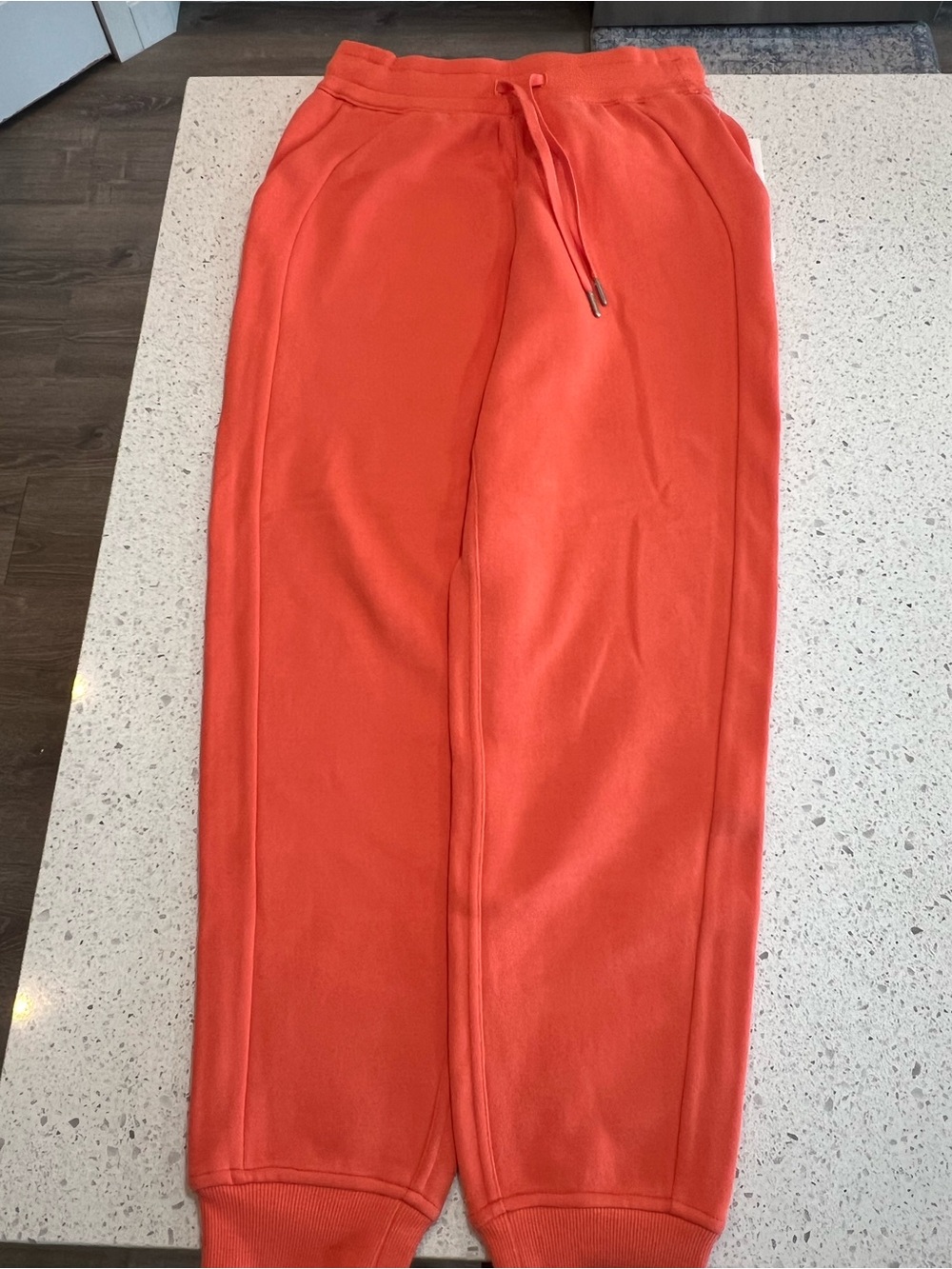 lululemon High-Rise Scuba Jogger in Warm Coral (orange) NEW WITH TAGS ATTACHED - Picture 11 of 12